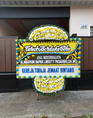 Papan Bunga Duka di Lalang