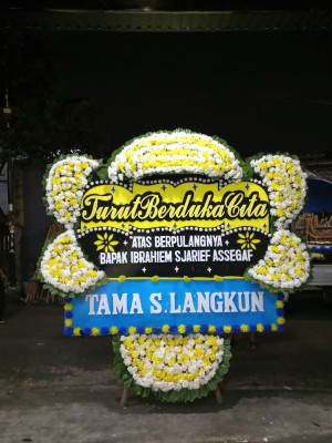 Papan Bunga Duka di Lalang